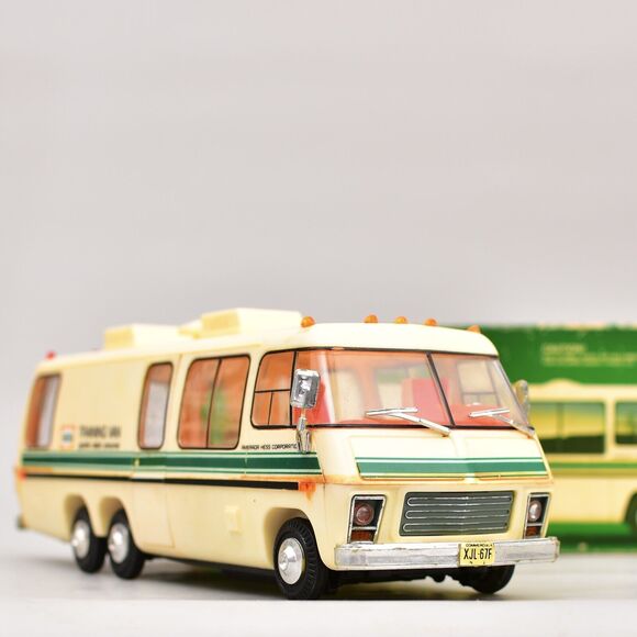 VTG HESS TRAINING VAN FIRE TRUCK GAS GASOLINE TANKER CHRISTMAS VAN LOT BUNDLE - Picture 4 of 6